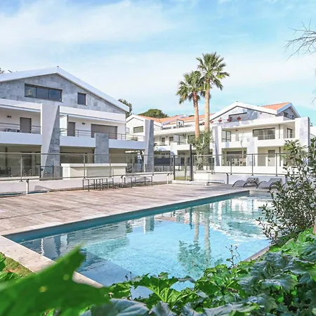 Appartamento à 150m Des Lecques, Climatisé, Piscine, Terrasse, 2 Chambres, Parking - 4 étoiles - Fr-1-770-29
