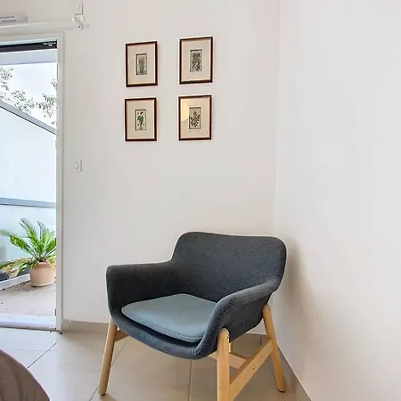 Appartamento à 150m Des Lecques, Climatisé, Piscine, Terrasse, 2 Chambres, Parking - 4 étoiles - Fr-1-770-29