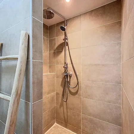 à 150m Des Lecques, Climatisé, Piscine, Terrasse, 2 Chambres, Parking - 4 étoiles - Fr-1-770-29 *